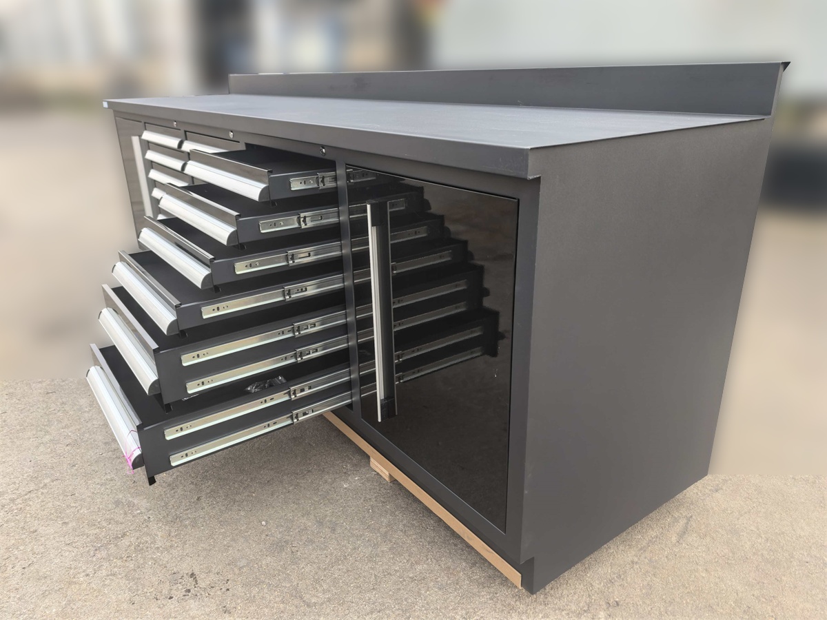 dielenský ponk - 18 - black