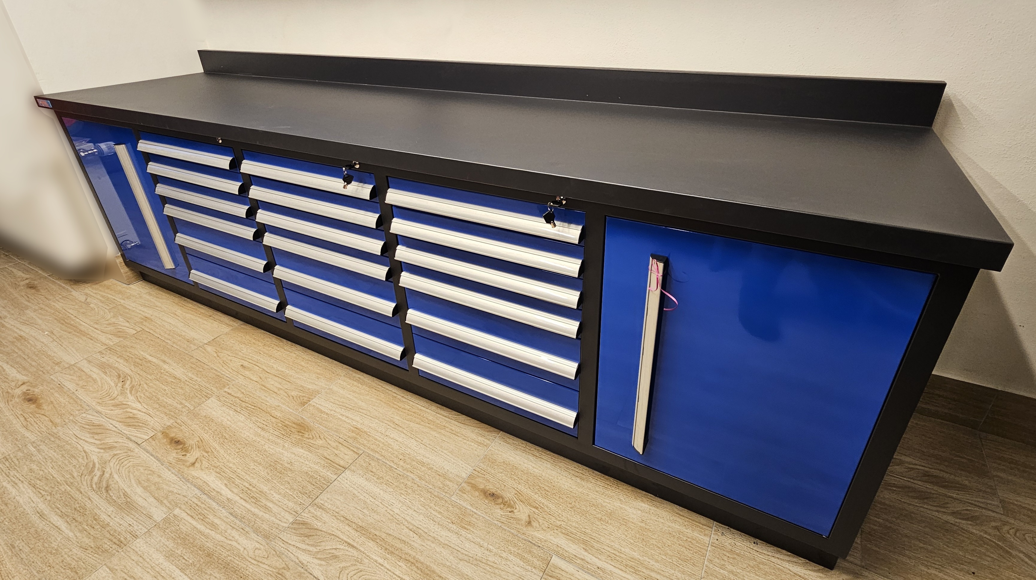 dielenský ponk - 18 - blue