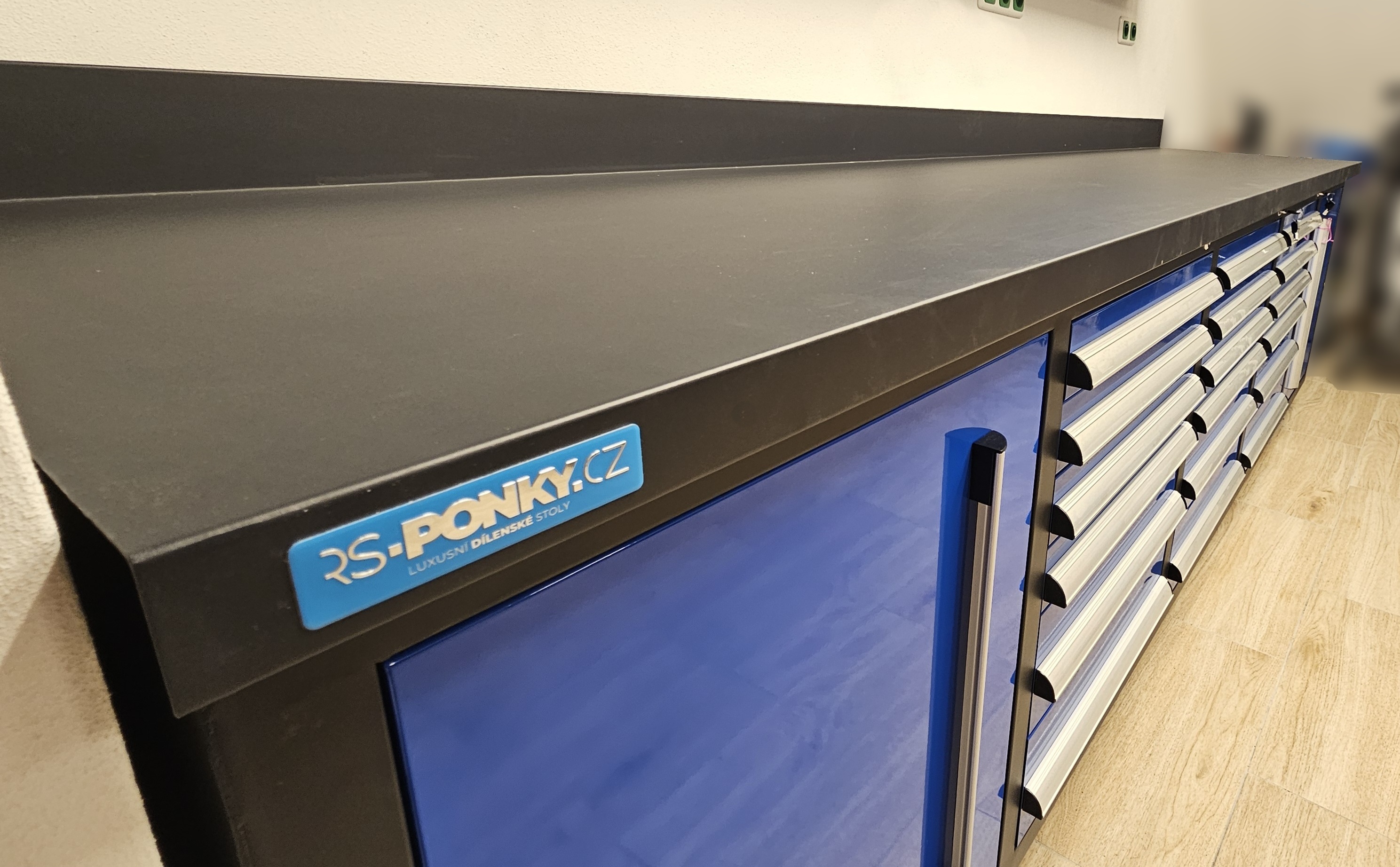 dielenský ponk - 18 - blue